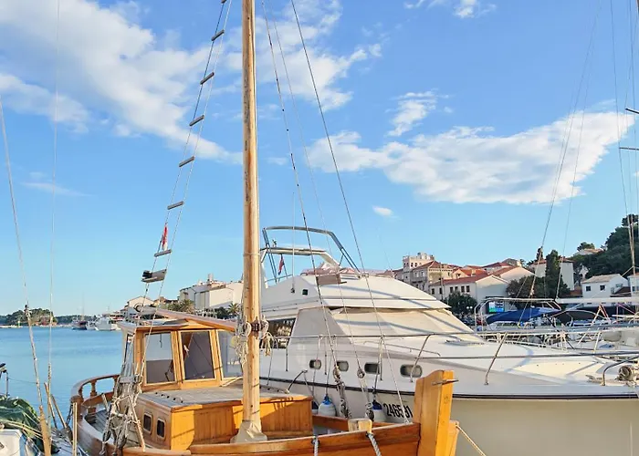 Sea View Bellora By Vellaris, Luxury Mobile Campsite Mali Losinj